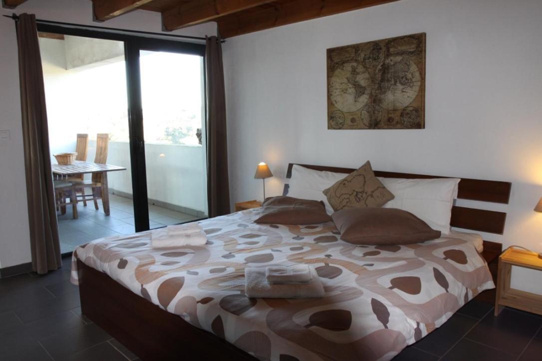 Ferienwohnung Domaine De Cazaban Villegailhenc Exterior foto